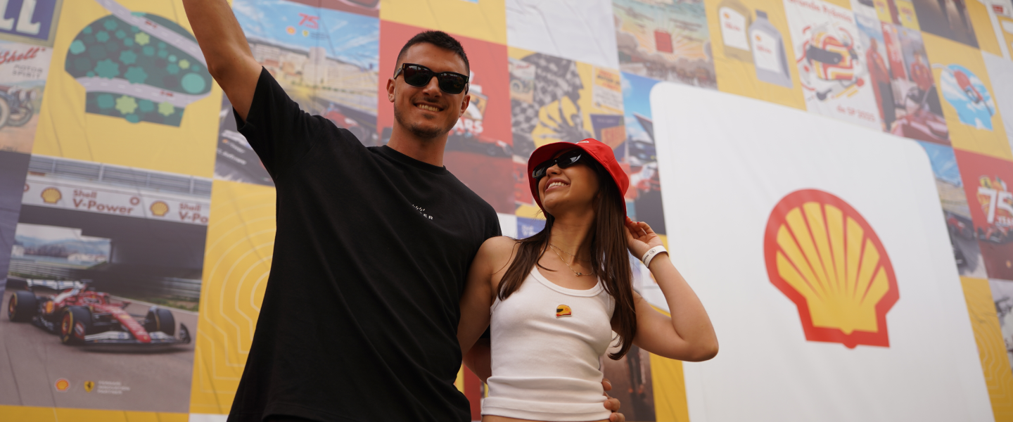 Visitantes em uma ativação da Shell durante o evento